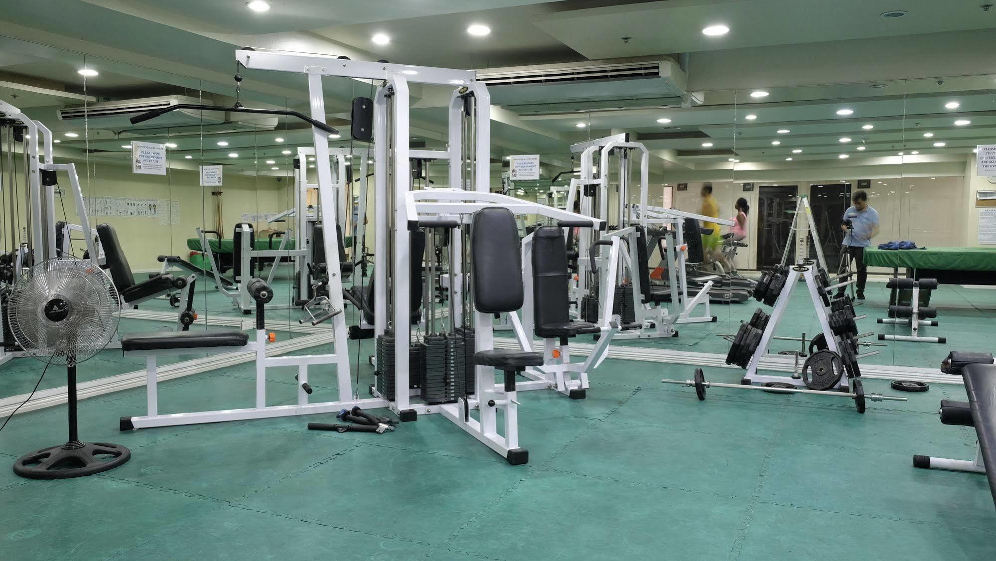 Zen Rooms Malate Robinsons Manila Ngoại thất bức ảnh